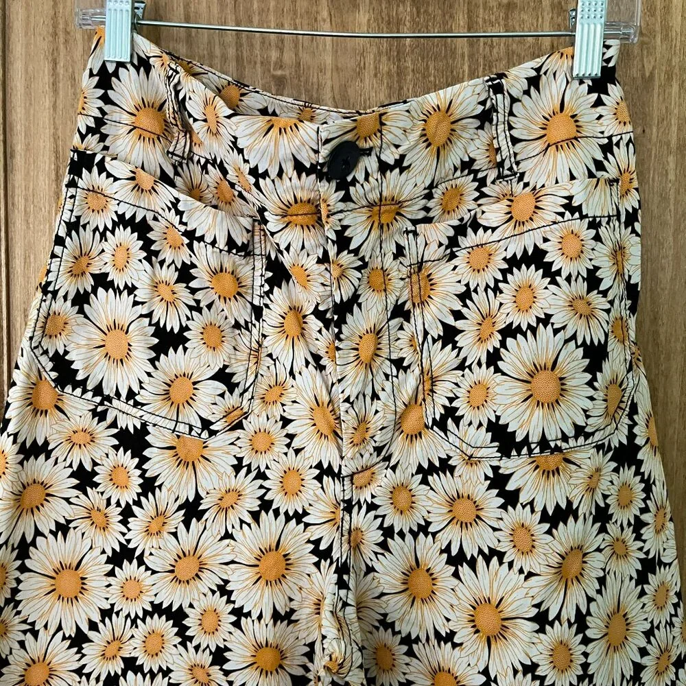 Anthropologie | Maeve Colette Cropped Wide Pants | Daisy Pattern | Size 30 - Picture 7 of 8